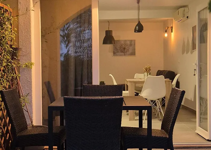 Apartament Apartman Sveti Filip I Jakov *