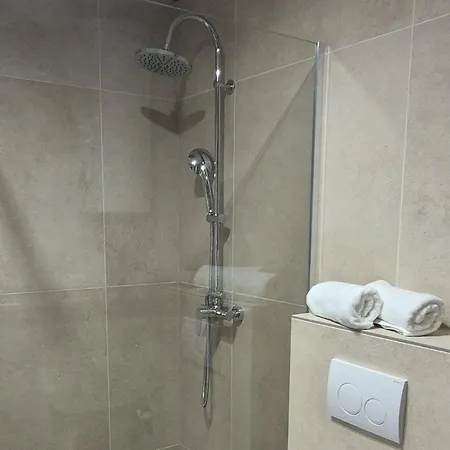 アパート Apartman Sveti Filip I Jakov