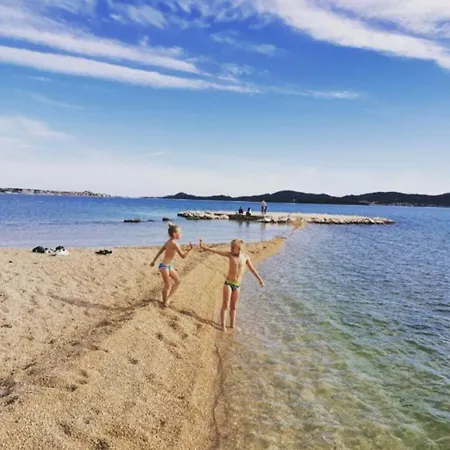 Apartman Sveti Filip I Jakov * スベティ・フィリップ・イ・ヤコブ